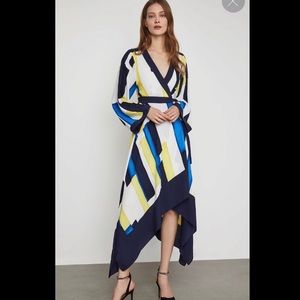 Colorblocked Handkerchief Wrap Dress - M - BCBG